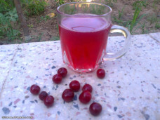 دوستان بفرمایید چای آلبالو