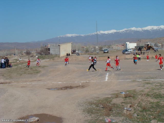 فوتبال در روستای آونلیق(نوروز1393)