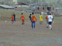 فوتبال در روستای آونلیق-نوروز 1393