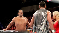 The Great Khali vs. Fandango2