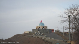 یادمان شهدای گمنام میانه