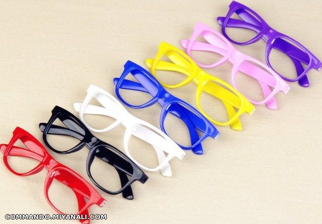 color eyeglass