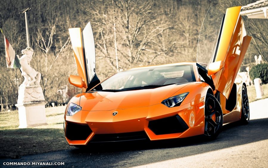 super aventador