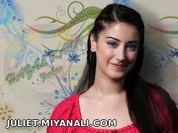 hazal kaya3