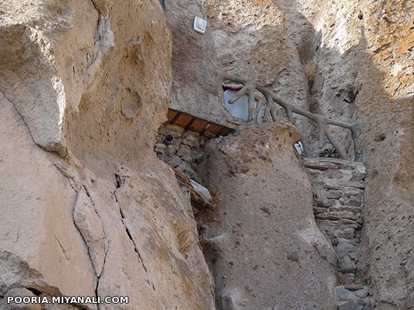 روستای کندوان  با خانه های تاریخی