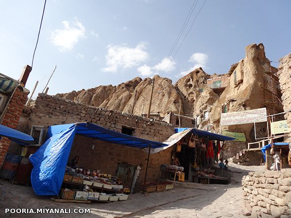 روستای کندوان  با خانه های تاریخی