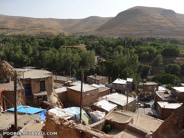 روستای کندوان  با خانه های تاریخی