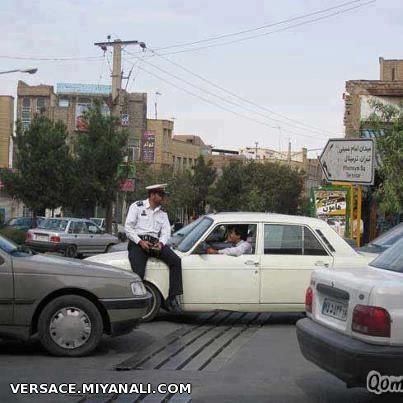 مامور سمج راهنمایی