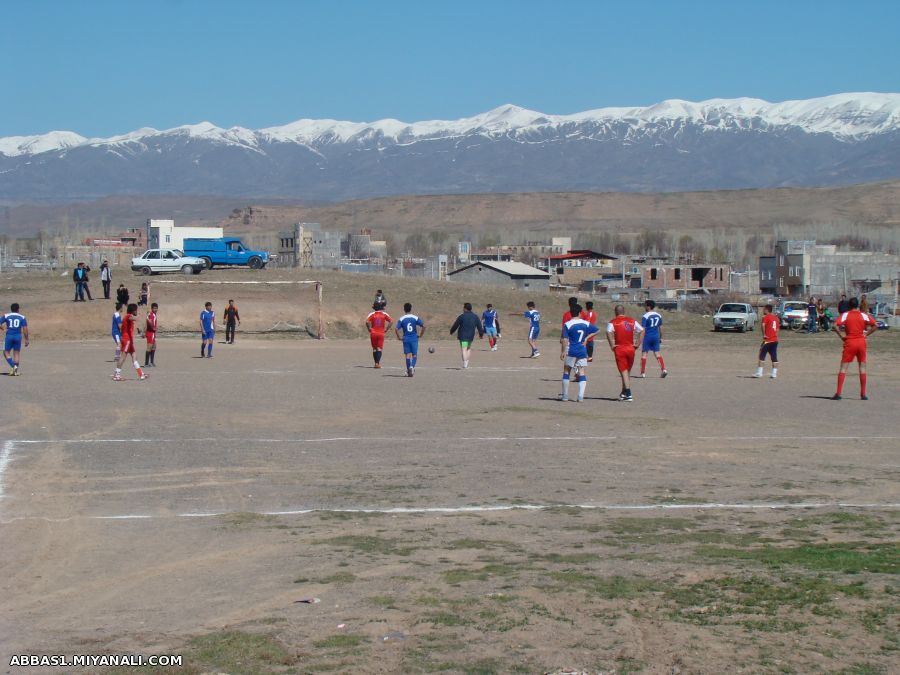 فوتبال در روستای آونلیق-نوروز 1393