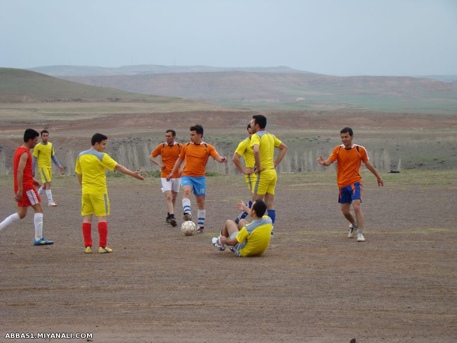 فوتبال در روستای آونلیق-نوروز 1393