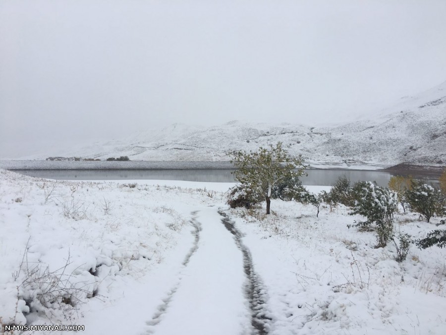 برف پائیزی روستای سنقر اباد