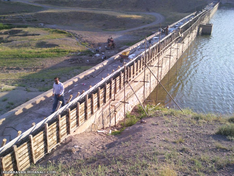 قالب بندی عرشه سد چول قشلاقی -اهر 