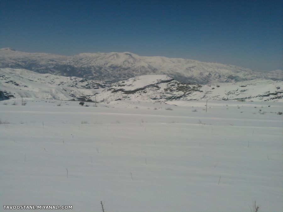 برف در روستای شکرم