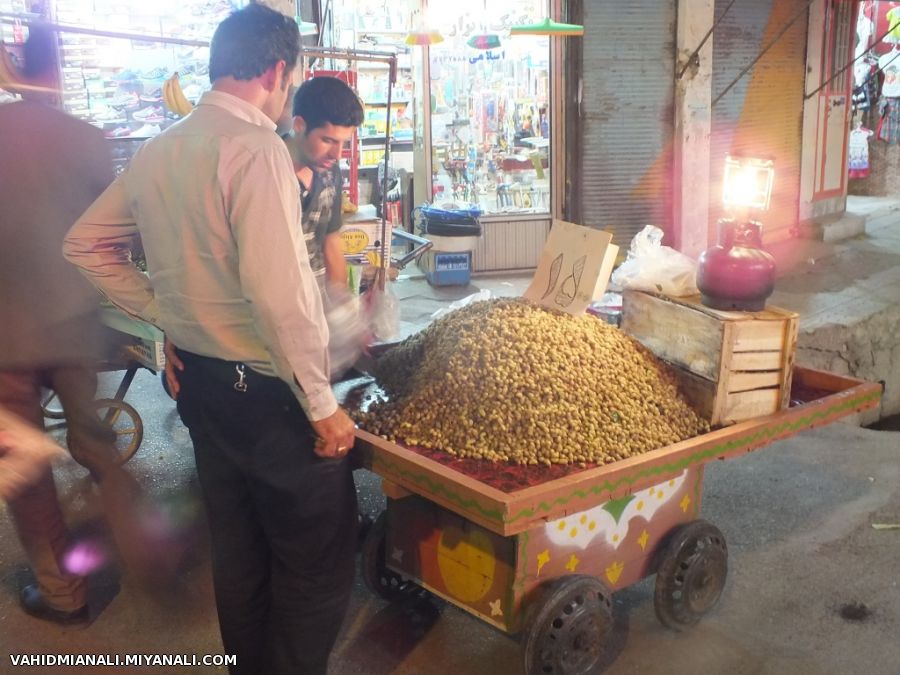 گشت و گذار در میانه