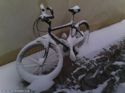 زمستان ، برف ، دوچرخه