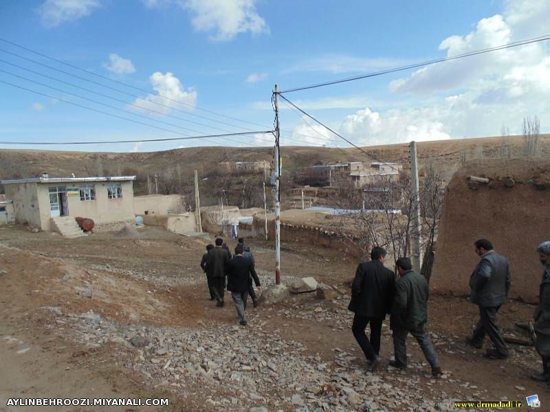 بازدید 12 ساعته دکتر مددی از روستاهای بخش کاغذکنان و دیدار با اهالی منطقه