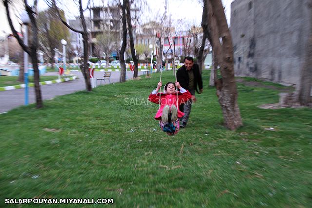 مردم میانه روز «سیزده بدر» را در دامان طبیعت گذراندند