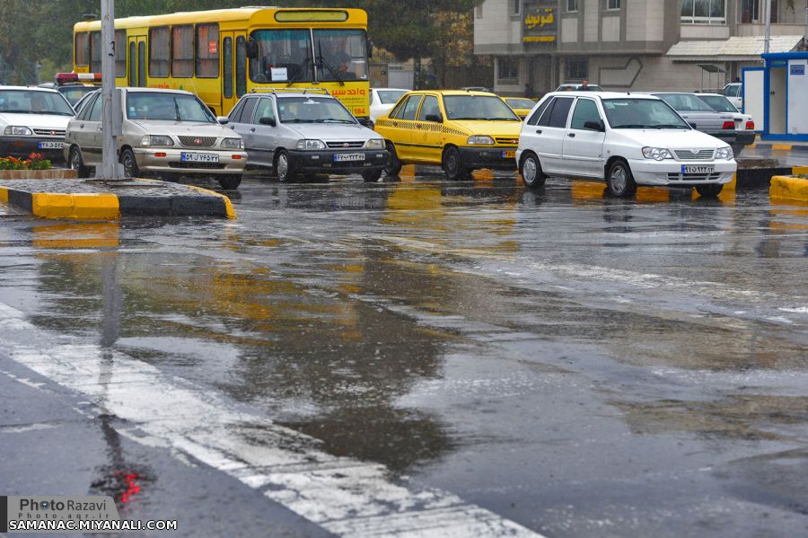 اولین بارش باران پاییزی در مشهد